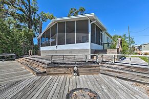 Angler's Getaway: Homosassa Home w/ Boat Dock!