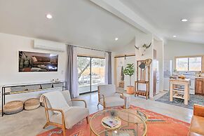 Modern Joshua Tree Bungalow With Fire Pit & Bbq!