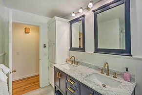 Stockbridge Home: Walk to Town Beach!