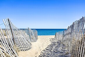Seaside Escape w/ Porch + Direct Beach Access