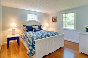 Cape Cod Bungalow w/ Patio < 1 Mi to Beaches!