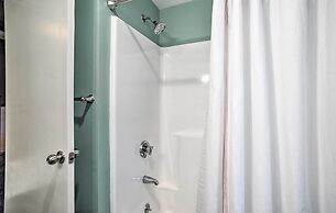 5 Mi to Beach: Cape Cod Getaway w/ Grill