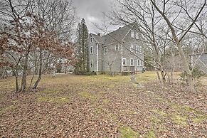 Vineyard Haven House - Easy Access to Beaches