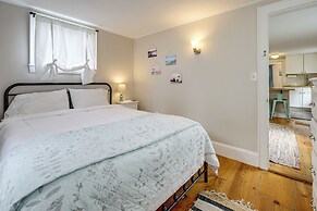 1 Mi to Ferry: 'sea Street Cottage' in Hyannis