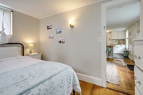 1 Mi to Ferry: 'sea Street Cottage' in Hyannis