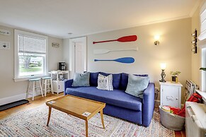 1 Mi to Ferry: 'sea Street Cottage' in Hyannis