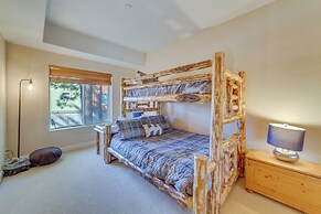 Central Townhome < 1 Mi to The Village at Mammoth!