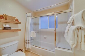 Central Townhome < 1 Mi to The Village at Mammoth!