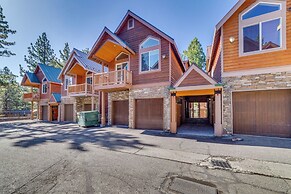 Central Townhome < 1 Mi to The Village at Mammoth!