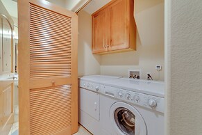 Central Townhome < 1 Mi to The Village at Mammoth!