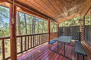Cozy Ruidoso Cabin Retreat w/ Private Hot Tub