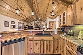 Cozy Ruidoso Cabin Retreat w/ Private Hot Tub