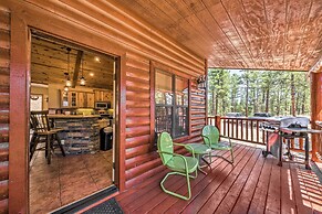 Cozy Ruidoso Cabin Retreat w/ Private Hot Tub