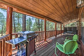 Cozy Ruidoso Cabin Retreat w/ Private Hot Tub