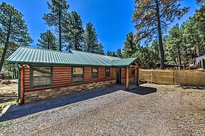 Cozy Ruidoso Cabin Retreat w/ Private Hot Tub