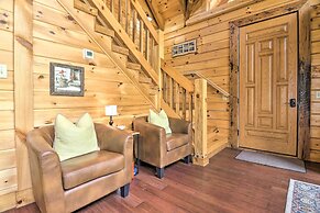 Elevated Cabin Bordering Smoky Mountain Nat'l Park
