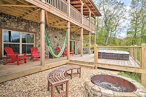 Elevated Cabin Bordering Smoky Mountain Nat'l Park