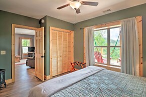 Elevated Cabin Bordering Smoky Mountain Nat'l Park