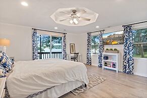 Private Dock: Spacious Lakefront Home in Stover