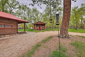 Cozy Colorado Cabin w/ Deck, Grill & River Access!