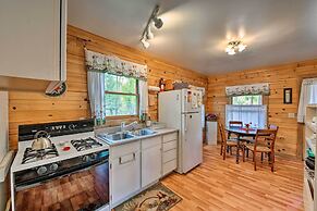 Cozy Colorado Cabin w/ Deck, Grill & River Access!