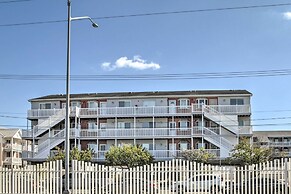 Steps to Shore: Gem w/ Pool in Ocean City