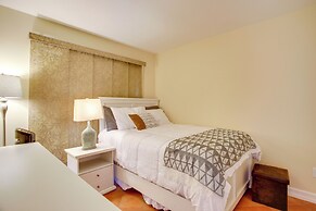 Townhome w/ Pool Access, Near Dtwn Palm Springs!