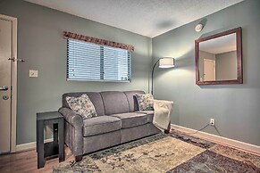 Cozy Downtown Gatlinburg Condo w/ Pool Access