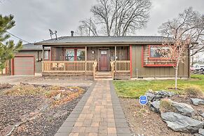 Family-friendly Redmond Getaway: Walk to Dtwn