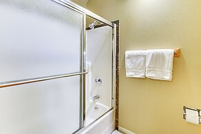 Expansive Canyons Ski Retreat w/ Community Pool!