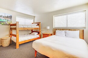 Expansive Canyons Ski Retreat w/ Community Pool!