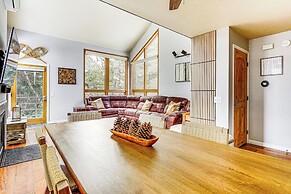 Expansive Canyons Ski Retreat w/ Community Pool!