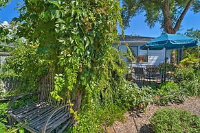 Walk to Olde Town - 1940 Vintage Bungalow!