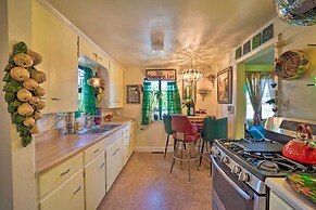 Walk to Olde Town - 1940 Vintage Bungalow!