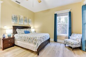 Bright & Modern Townhome: Steps to Miramar Beach!