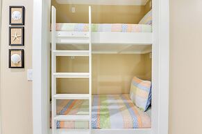 Bright & Modern Townhome: Steps to Miramar Beach!