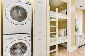 Bright & Modern Townhome: Steps to Miramar Beach!