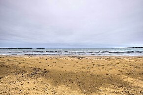 Cozy Baileys Harbor Cottage on Lake Michigan!