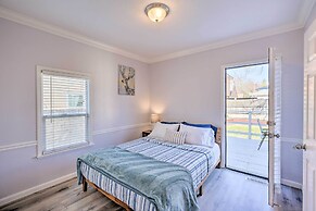 Pet-friendly Sacramento Home ~ 5 to Downtown!