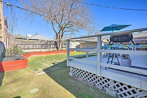 Pet-friendly Sacramento Home ~ 5 to Downtown!