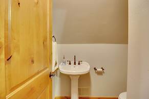 Enchanting Glacier Park Getaway by Flathead Lake!