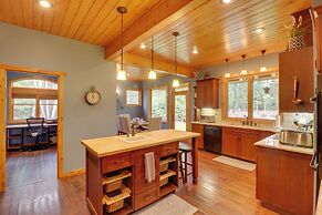 Enchanting Glacier Park Getaway by Flathead Lake!