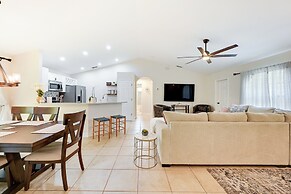 Pet-friendly Naples Vacation Rental w/ Fire Pit!