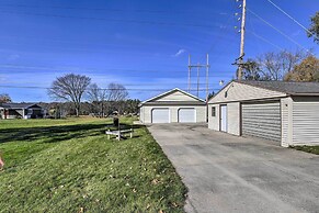 Charming Stanwood Home on Muskegon River!