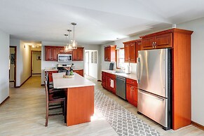 Charming Stanwood Home on Muskegon River!