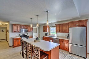 Charming Stanwood Home on Muskegon River!