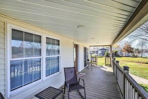 Charming Stanwood Home on Muskegon River!