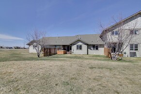 Bozeman Condo w/ Grill ~ 2 Mi to Hot Springs!