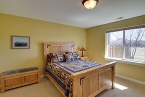 Bozeman Condo w/ Grill ~ 2 Mi to Hot Springs!