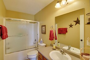 Bozeman Condo w/ Grill ~ 2 Mi to Hot Springs!